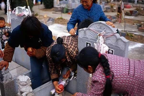 迁坟注意事项 迁坟注意事项